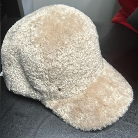 kate spade Accessories - Kate Spade Beige Fuzzy Hat